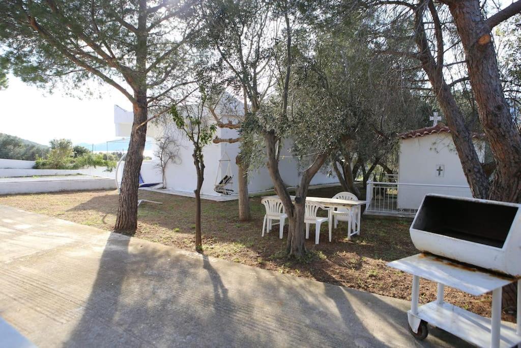 White Villa In Olive Trees And Seaview To Panagia Almiropótamos Exteriör bild
